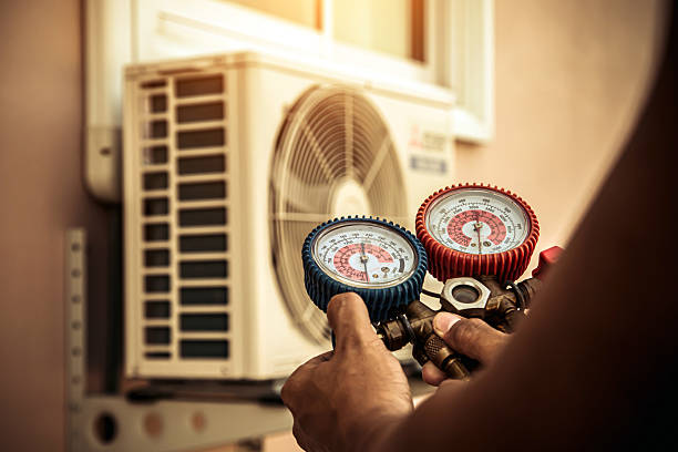 Professional Hvac technician working in Bartonsville, PA